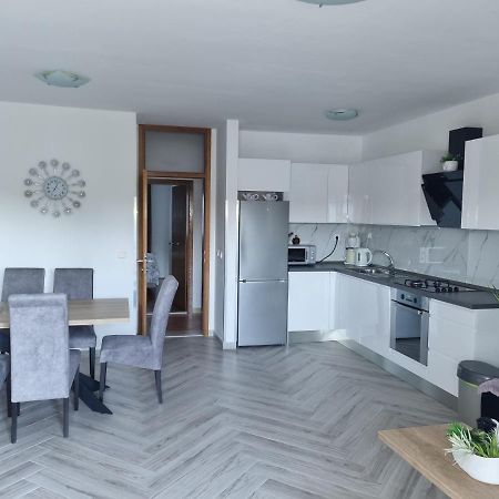 Apartments Ledic Krvavica Dış mekan fotoğraf