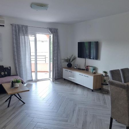 Apartments Ledic Krvavica Dış mekan fotoğraf