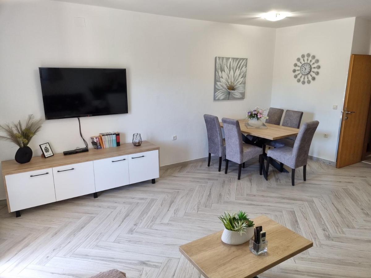 Apartments Ledic Krvavica Dış mekan fotoğraf