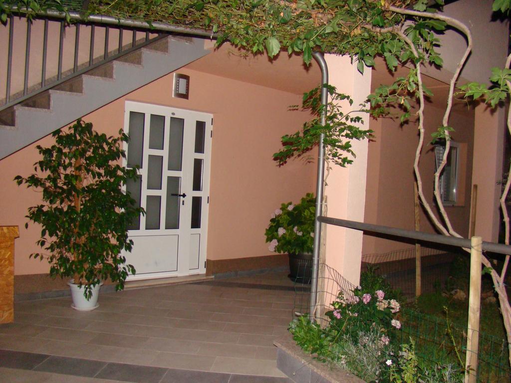 Apartments Ledic Krvavica Dış mekan fotoğraf